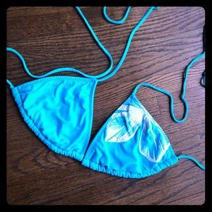 Guess Bikini Top triangle string bikini flower S